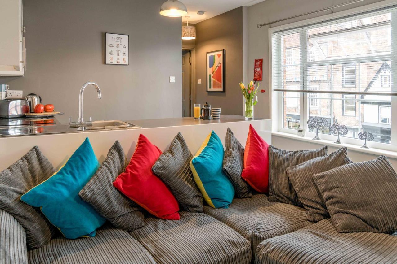 The Exchange Apartments With Permit Parking Tewkesbury Buitenkant foto